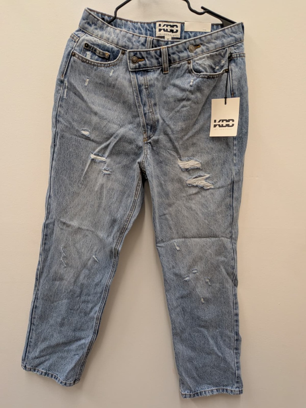 KBB By Kahlana Women’s Distressed Boyfriend Jeans Light Wash Size 6 NWT